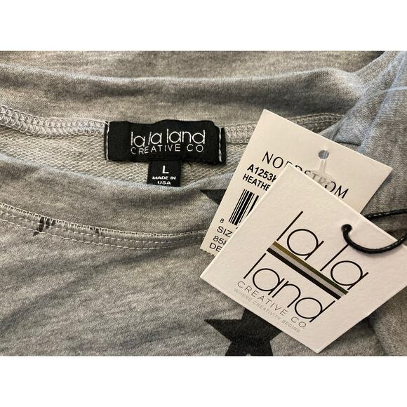NWT La La Land Soft Long Sleeve Crew Crop Top Sz Large in Gray with Black Stars - Picture 4 of 6